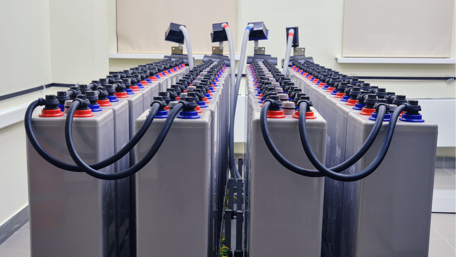 24/7 Access with Power Backup